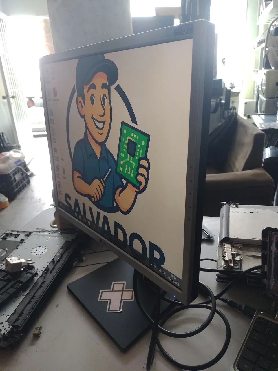 Monitor LG - Funcionando Perfeitamente! - Foto 2