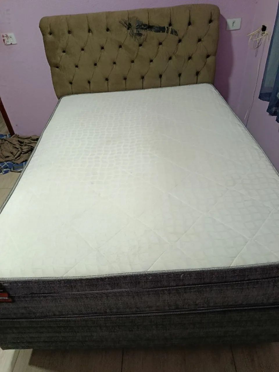 Cama de casal com cabeceira molas ensacadas 
