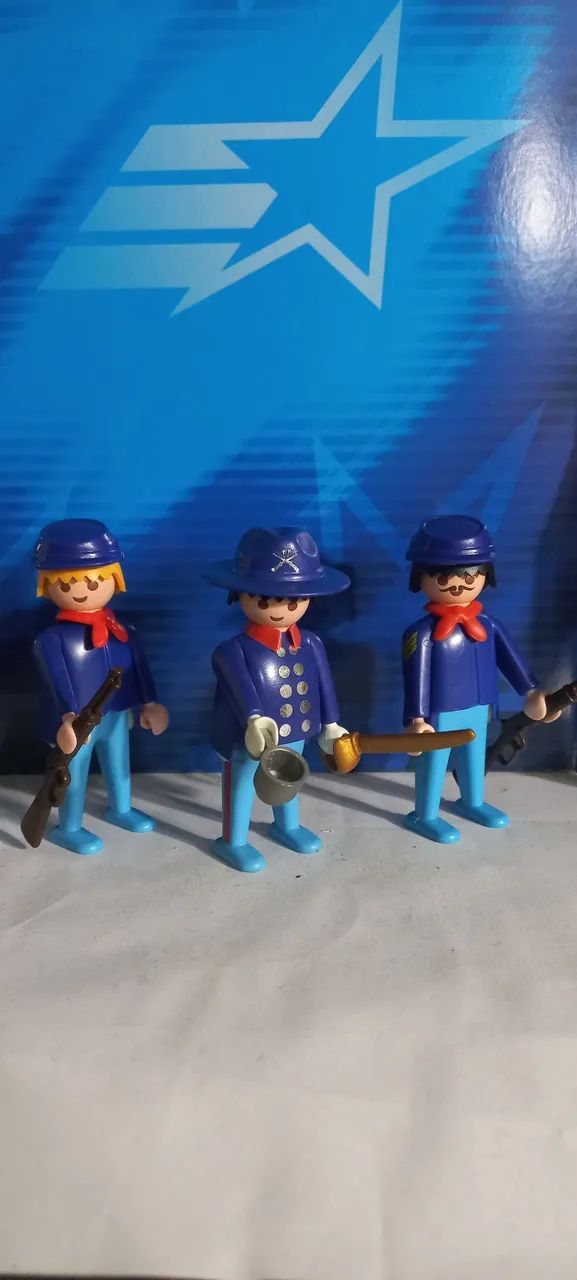 Lote de playmobil com 3 soldados da cavalaria Geabra (velho oeste faroeste) - Foto 2