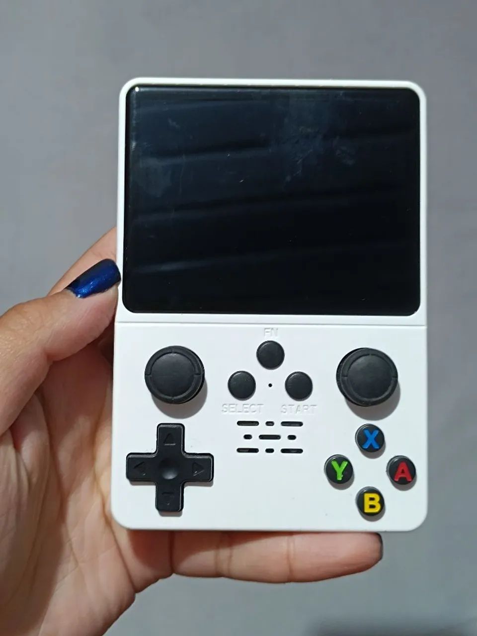 Game console R35s