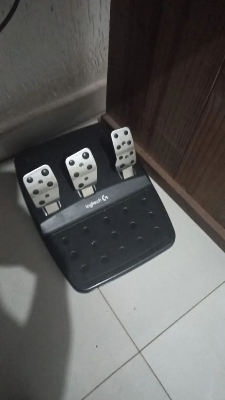 Volante Logitech  - Foto 2