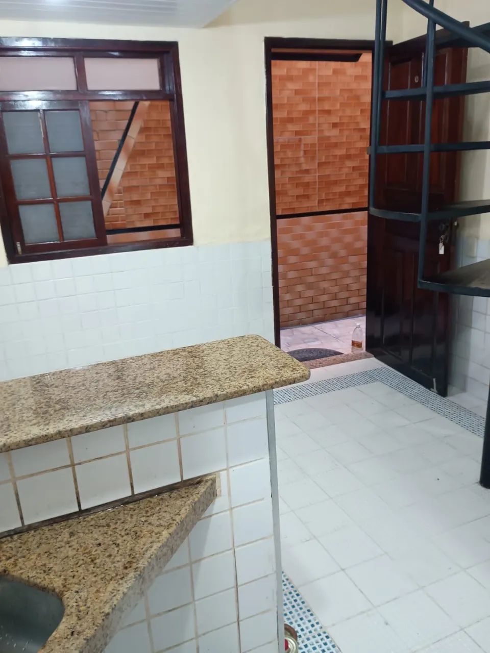 Aluga-se apartamento sem mobília , próximo ao Campus do Pici - (UFC). - Foto 4