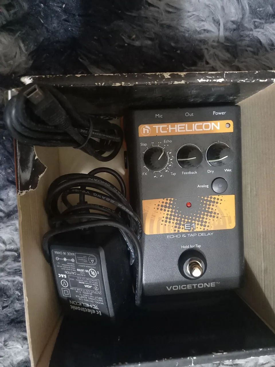 PEDAL DE VOCAL TC HELICON DEELAY/ REVERB/ROOM/HALL/ - Instrumentos