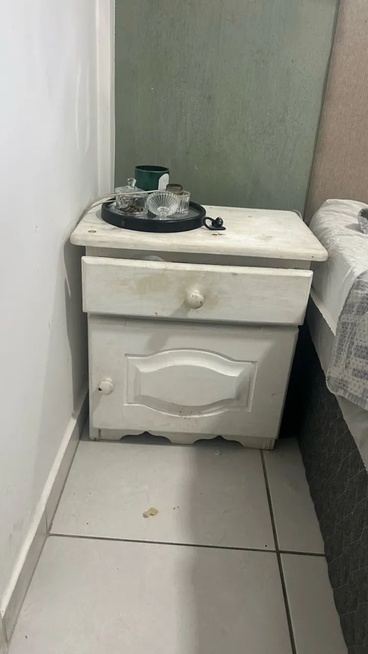 Mesa de cabeceira 