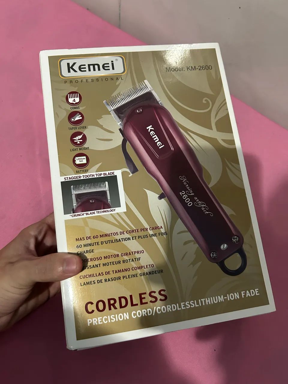 Maquina de cortar cabelo kemei2600 - Foto 3