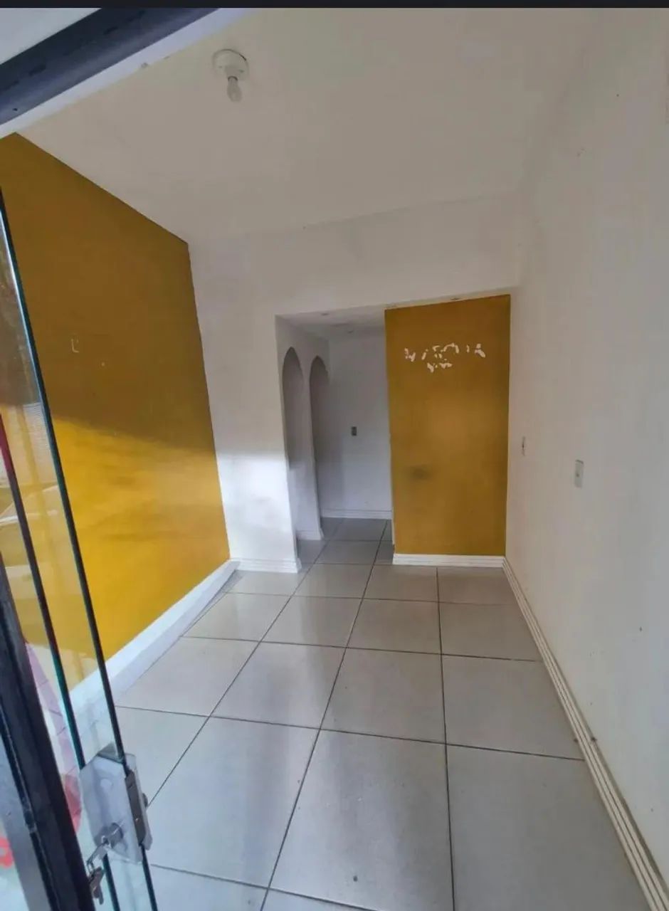Ponto comercial em casa amarela