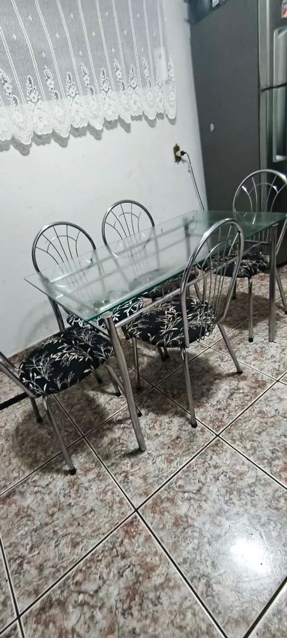 Jogo de mesa com cadeiras jantar 
