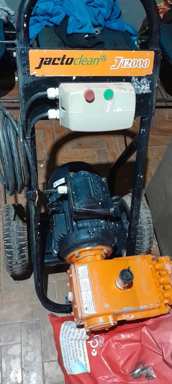 MÁQUINA INDUSTRIAL DE LAVAGEM DE ALTA PRESSÃO - JACTO 7.5 AI