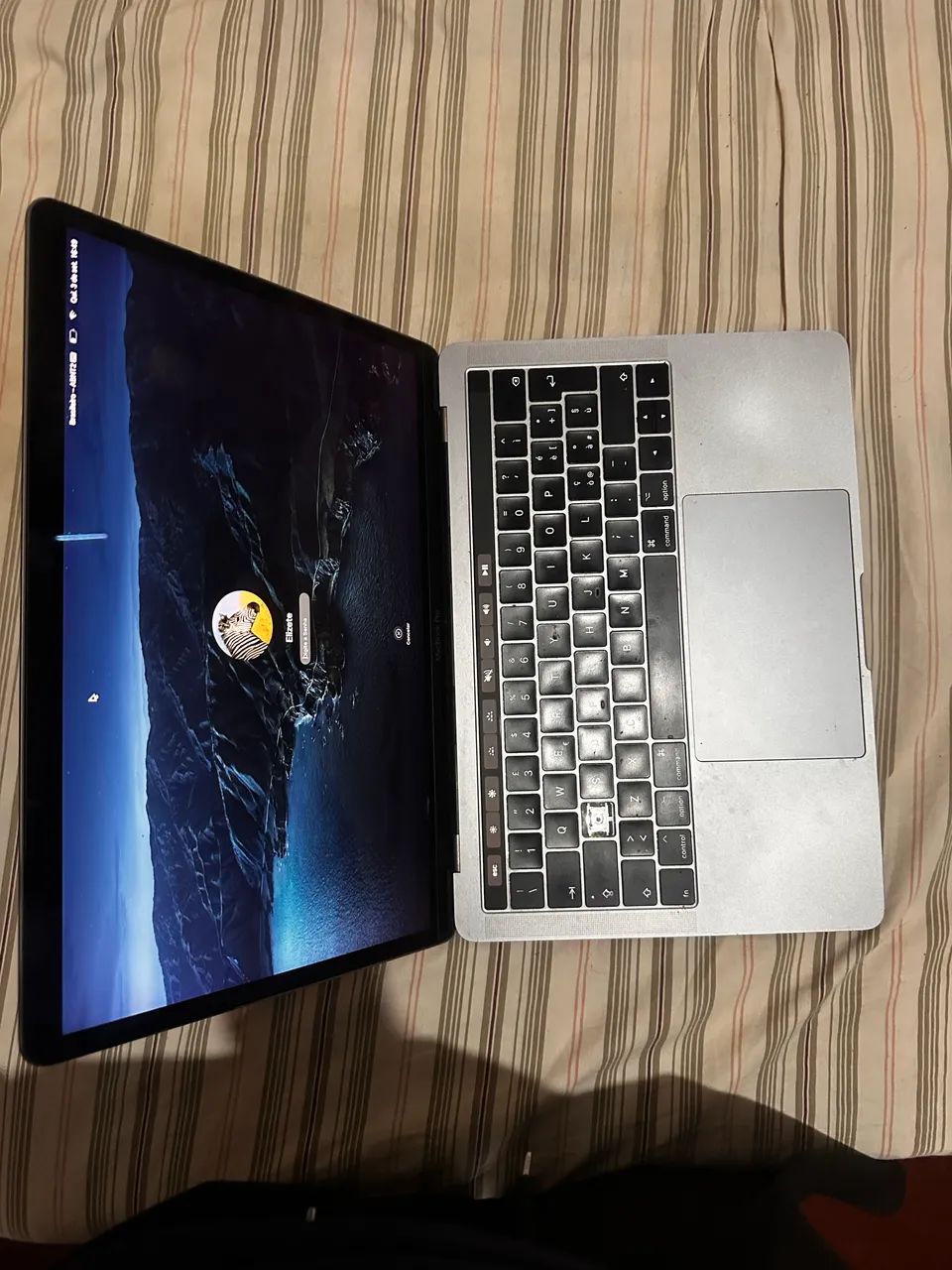Macbook Pro 2017 touchbar - Foto 2