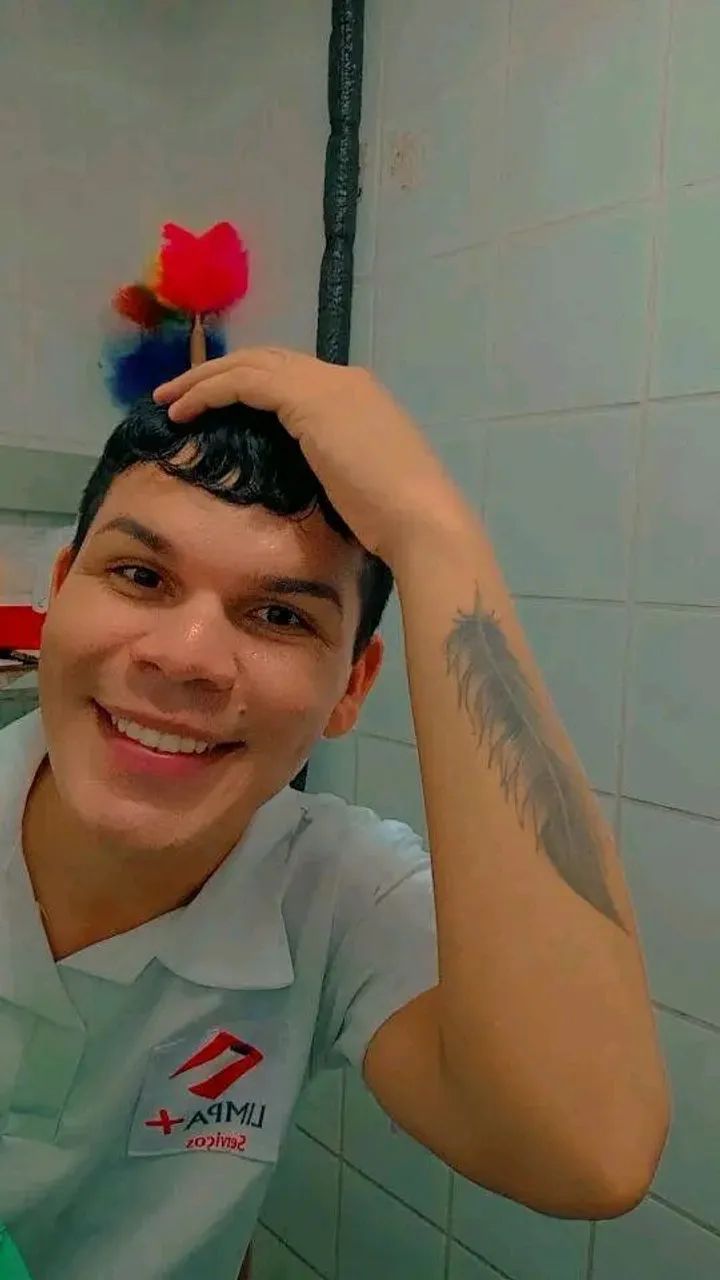 Atendente e ajudante 