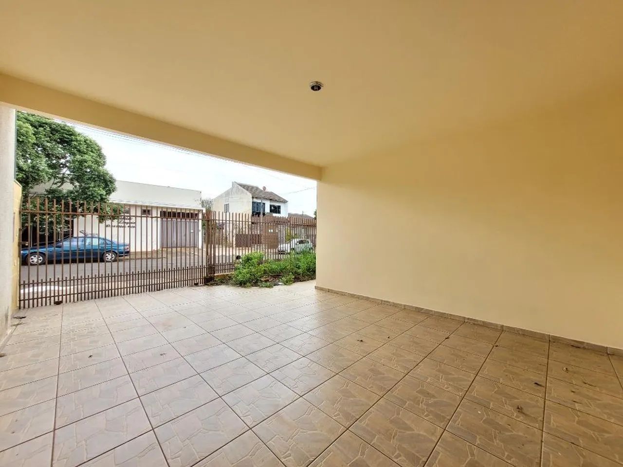 Casa para alugar em Maringá, Jardim Alvorada, com 3 quartos, com 145 m² - Foto 3