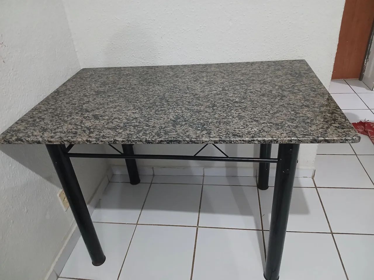 Mesa cm pedra de mármore - Foto 3