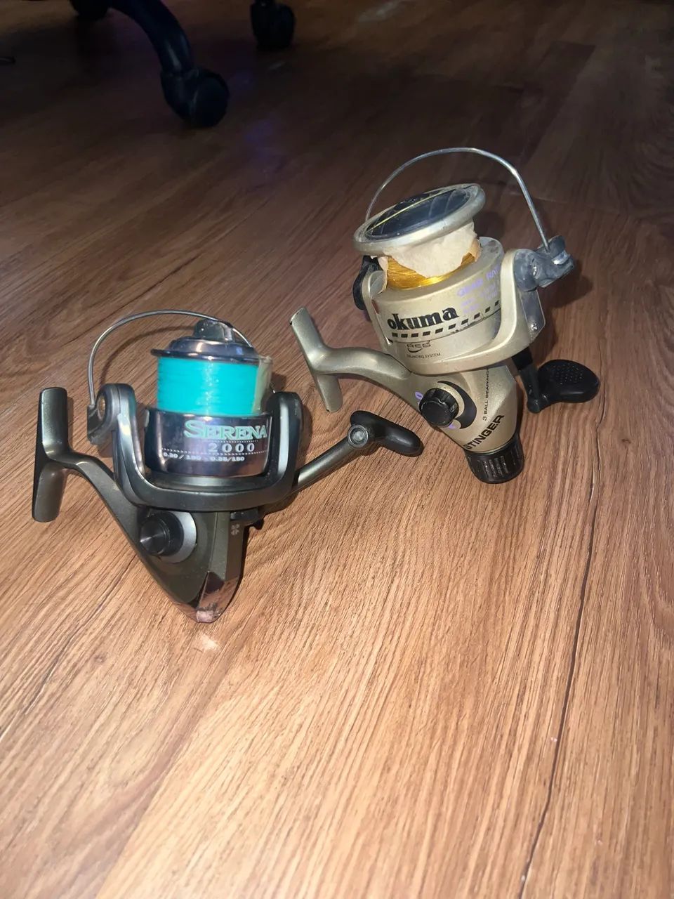 (SEMI NOVO) Kit 2 molinetes para pesca Serena 2000 e Okuma ZLL50