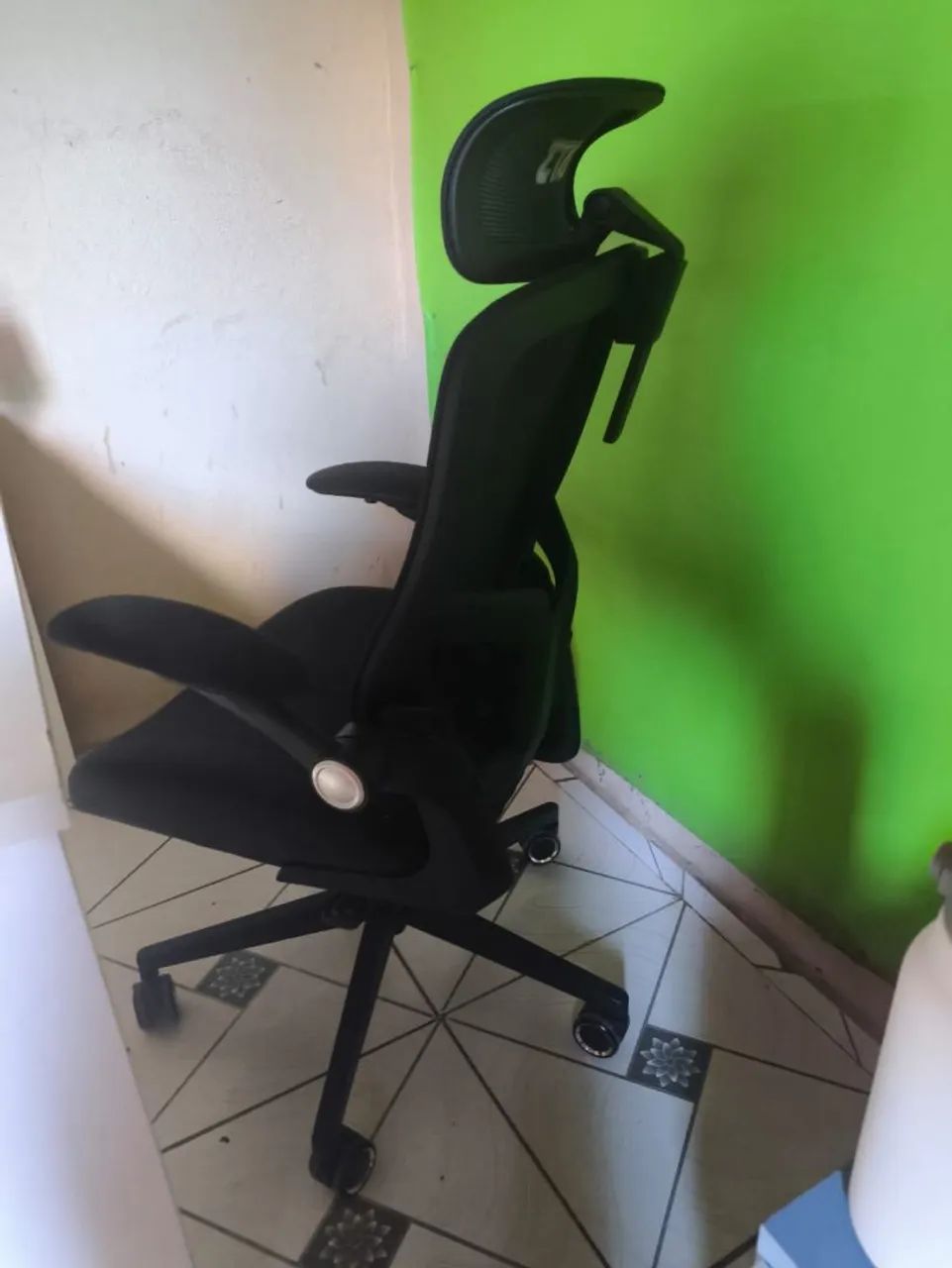 Cadeira ergonômica  - Foto 4