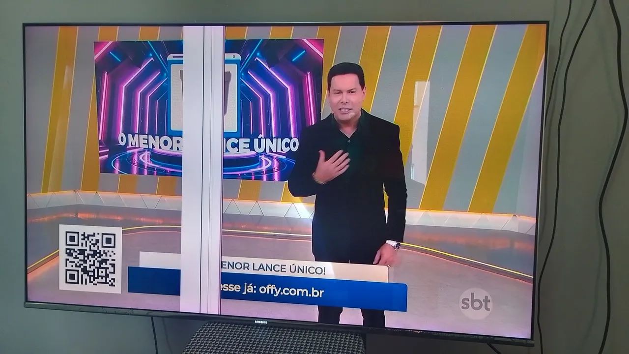 Vendo tv smart 4k Samsung 49 polegadas com wi-fi ela tem uma mancha branca  - Foto 5