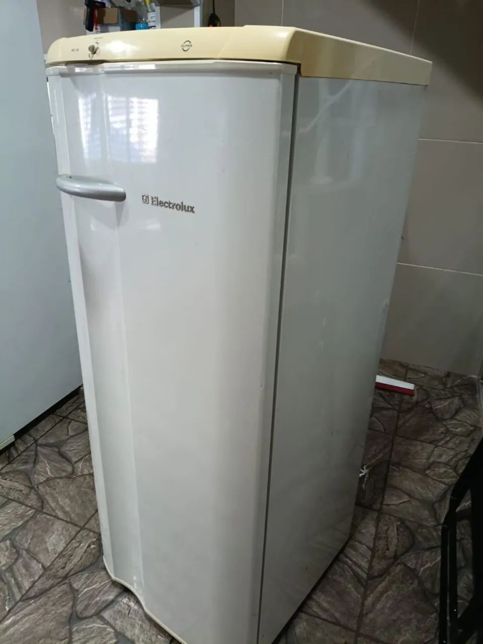 Geladeira Eletrolux frete grátis  - Foto 5