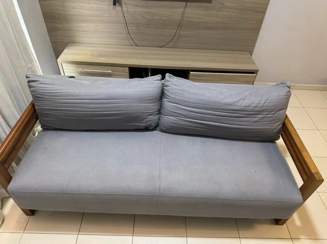Vendo sofá 2 lugares