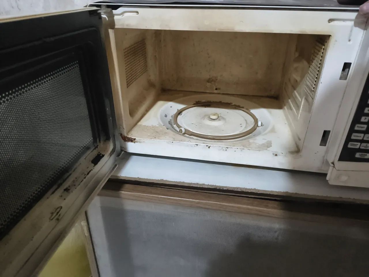 Microondas Philco para retirada peças  - Foto 4