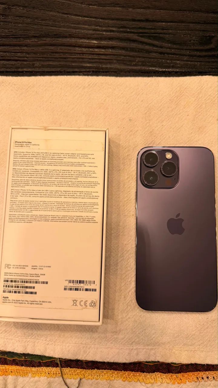 iPhone 14 Pro Max roxo 