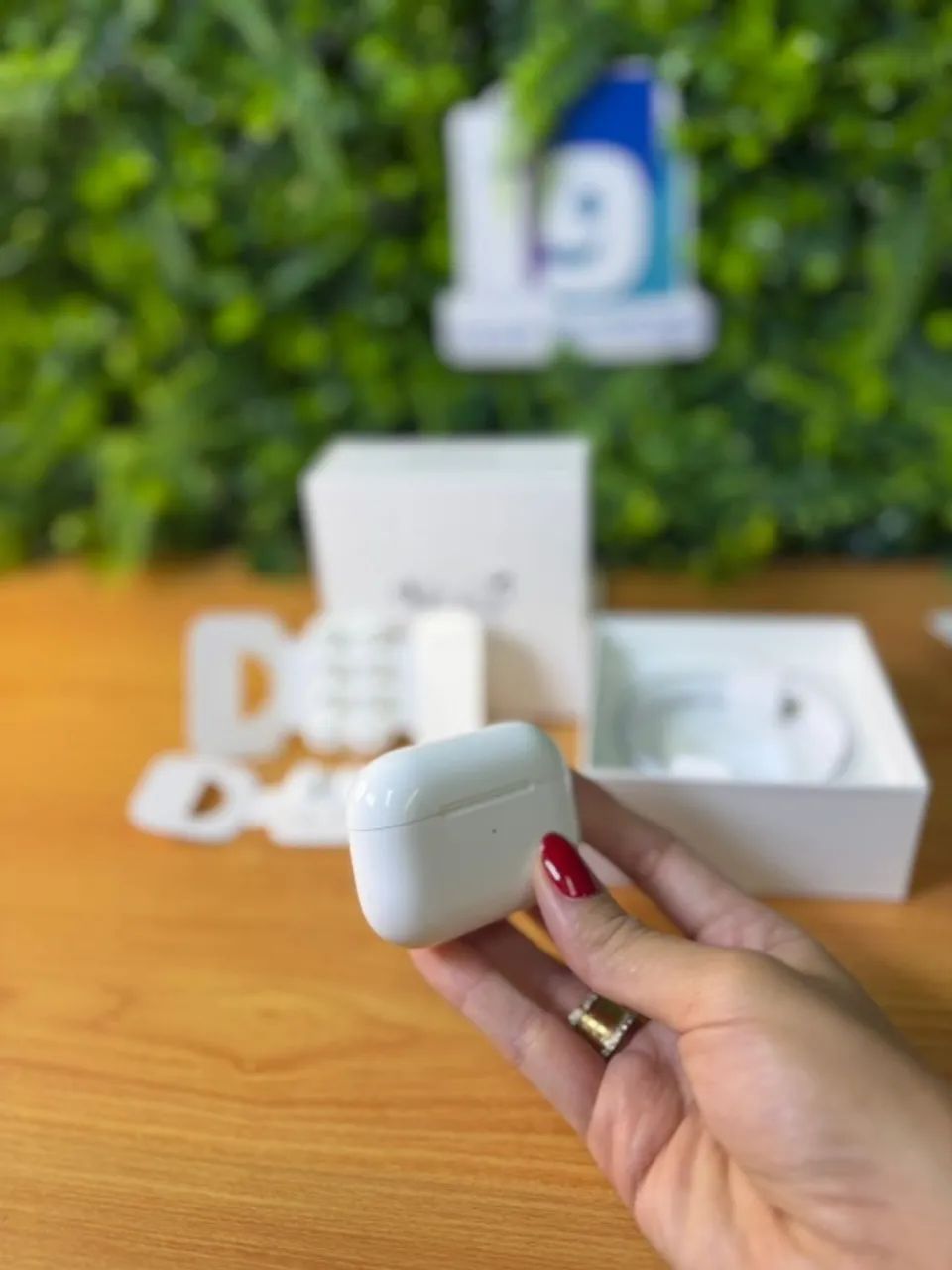 AirPods Pro (1Gen) MLWK3AM/A   Com cancelamento de ruído   Com caixa Borrachas extras  Com - Foto 2