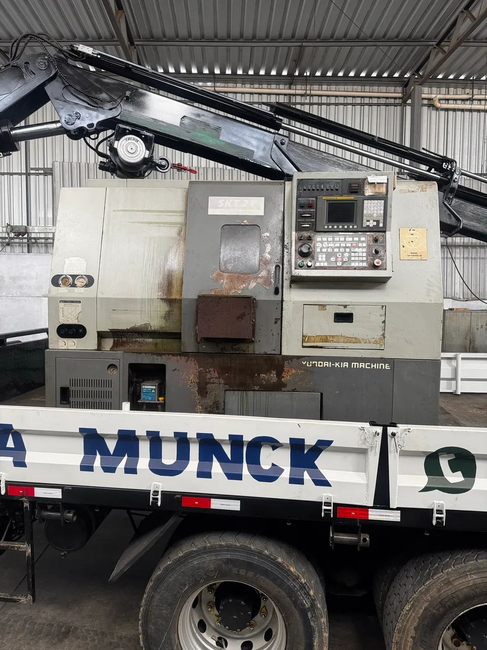 Torno CNC SKT21 