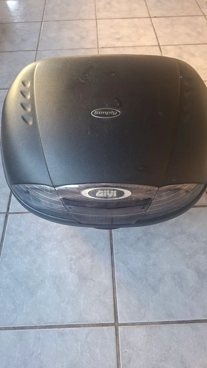 Baú GIVI 45 L com suporte Scam - Foto 2