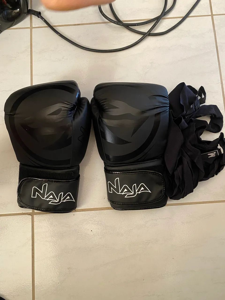 LUVA NAJA 14 Oz