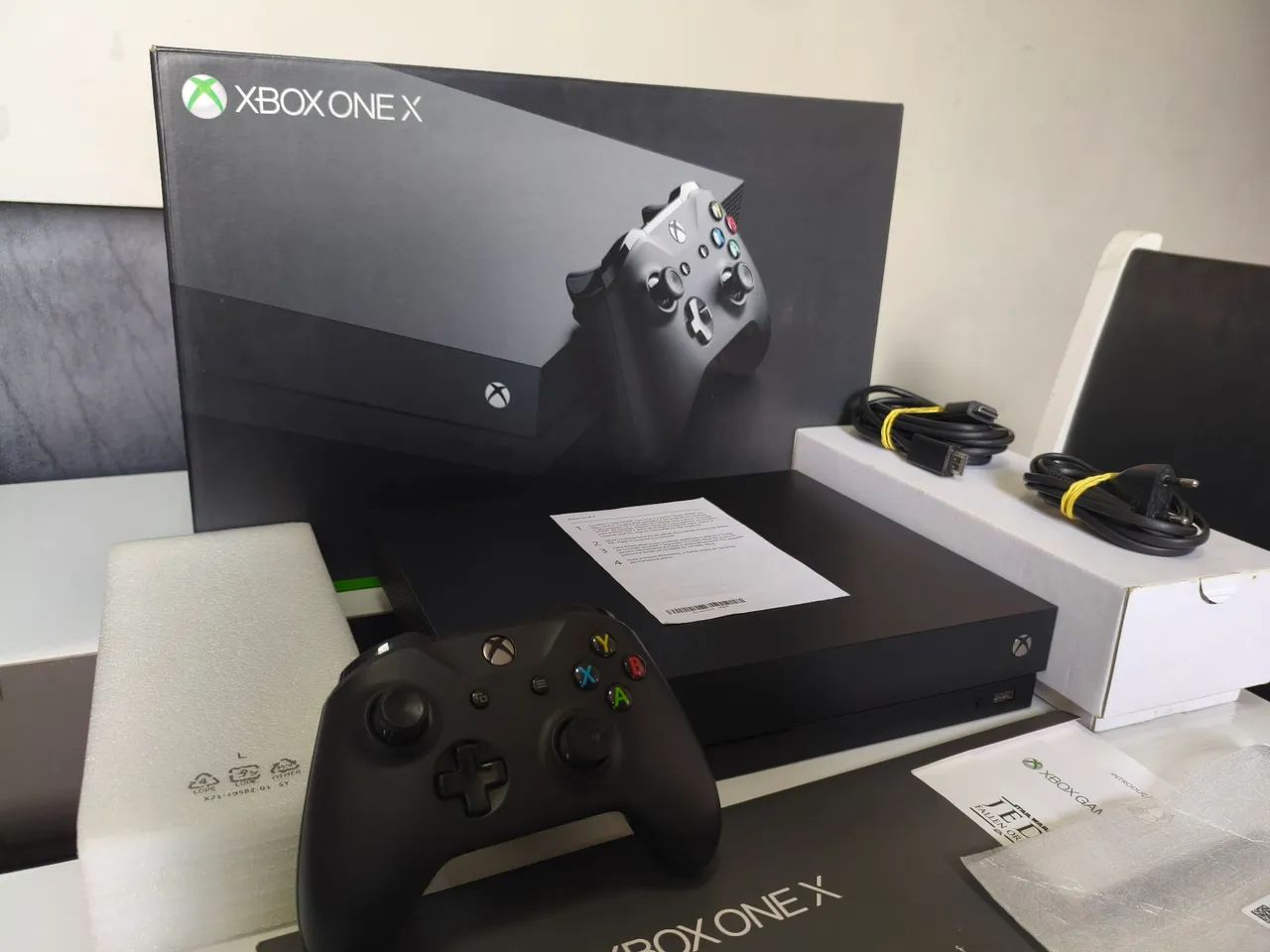 Xbox One X HDR 1TB 4K - Foto 4