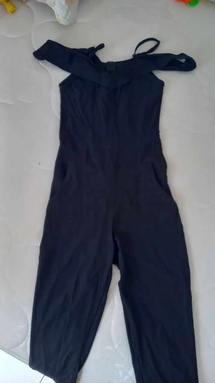 Lote de roupas aleatórias usadas em bom estado - Foto 3