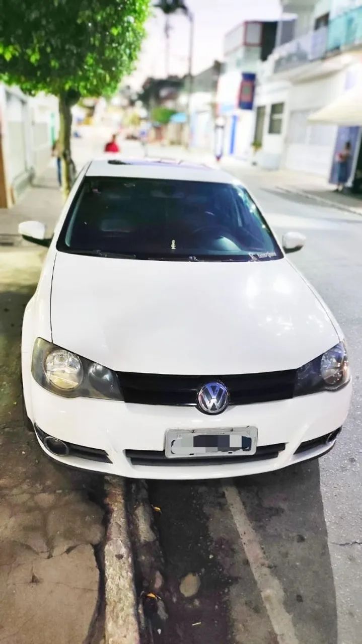 Volkswagen Golf 1.6 MI TOTAL FLEX 8V 4P 2014