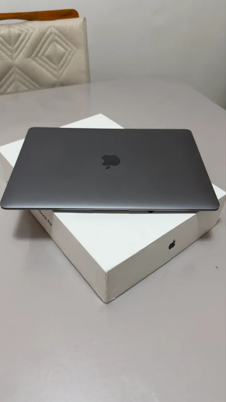 美品 箱有 Apple MacBook Air M1 シルバー US配列 本体 MacBook Air M1, 256G 8G - Notebooks - José Américo de Almeida