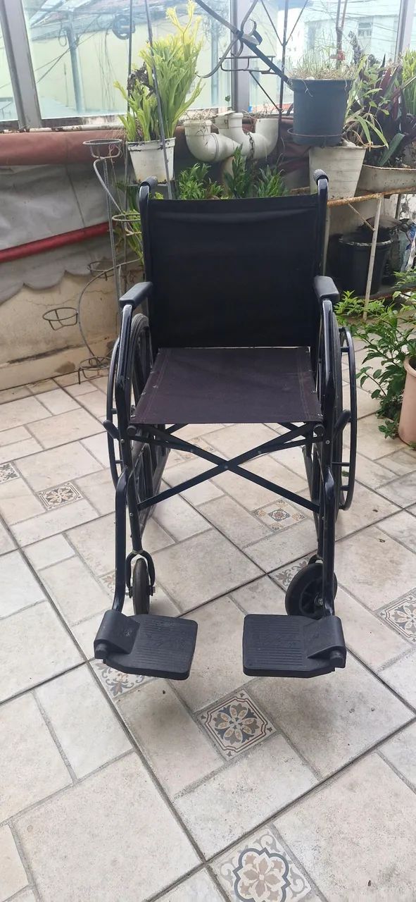 Cadeira de rodas CDs, artigo hospitar