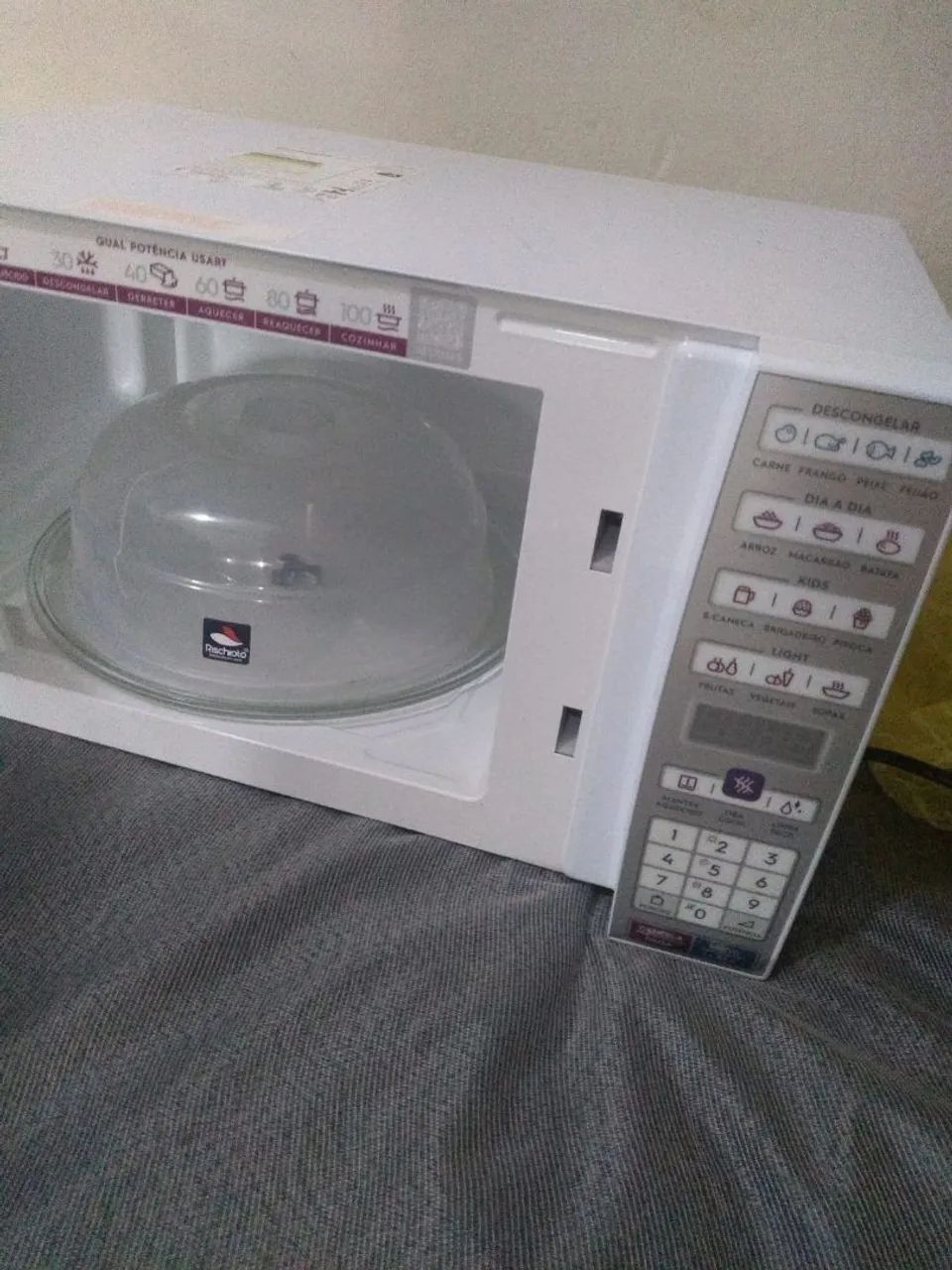 Microondas Electrolux Branco Pouco usado, conservado e Funcionando Perfeitamente - Foto 2