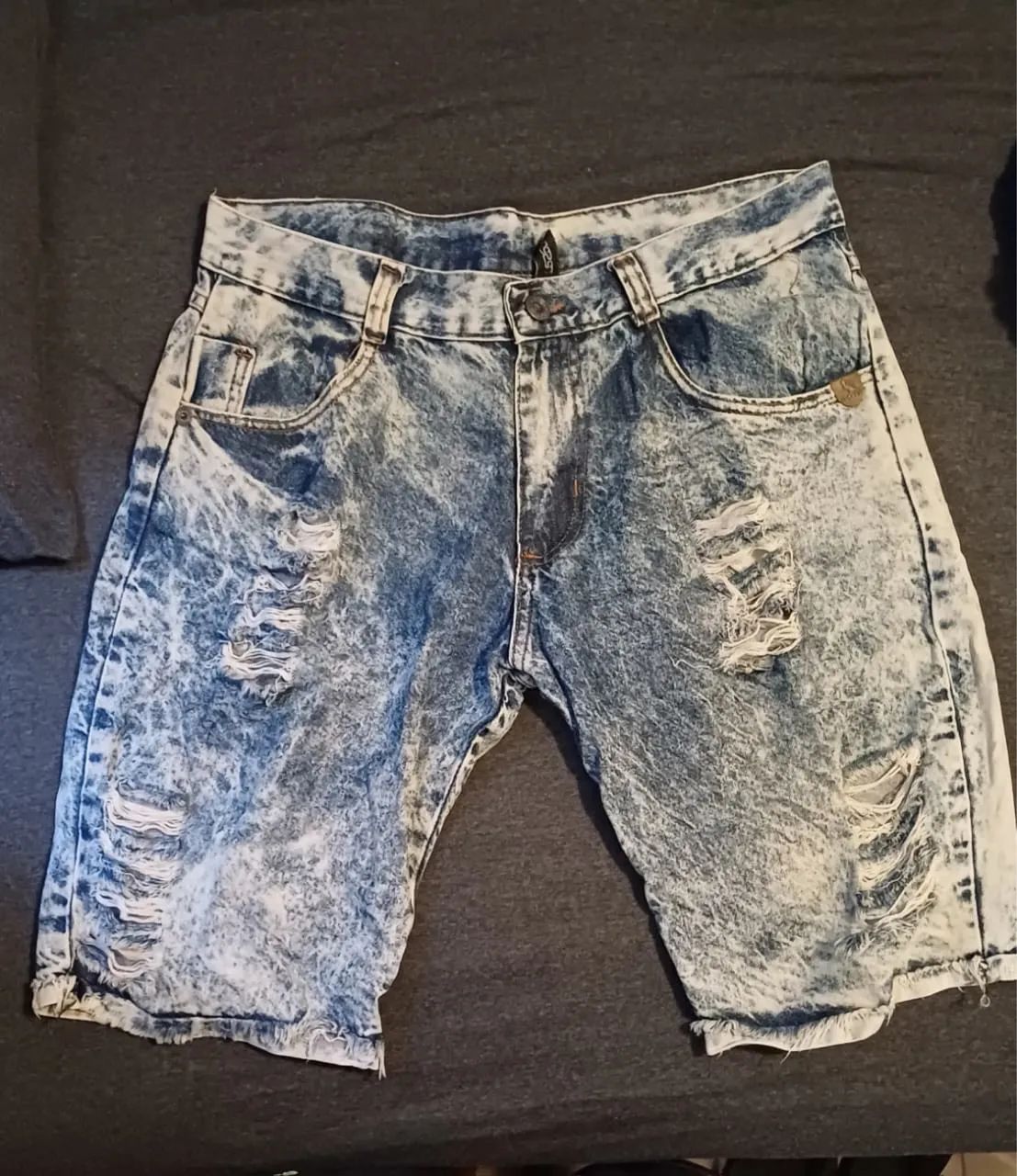 Bermuda Jeans com Textura