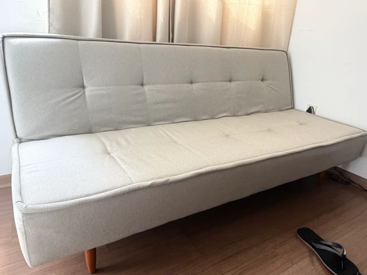 Sofá cama (2 meses de uso) 