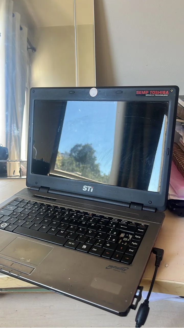 Notebook STI - Com Defeito | Para Conserto/Peças |
