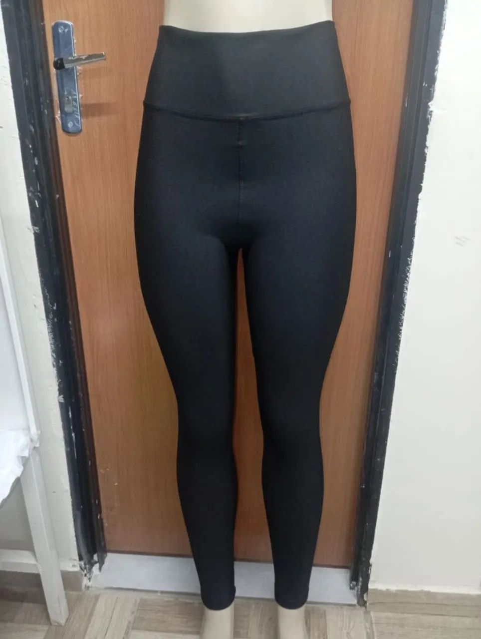 Calça leg cintura alta