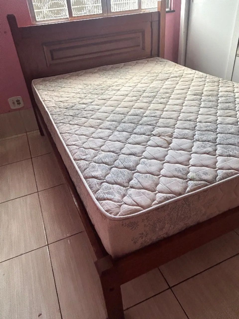Cama da casal com colchão  - Foto 4