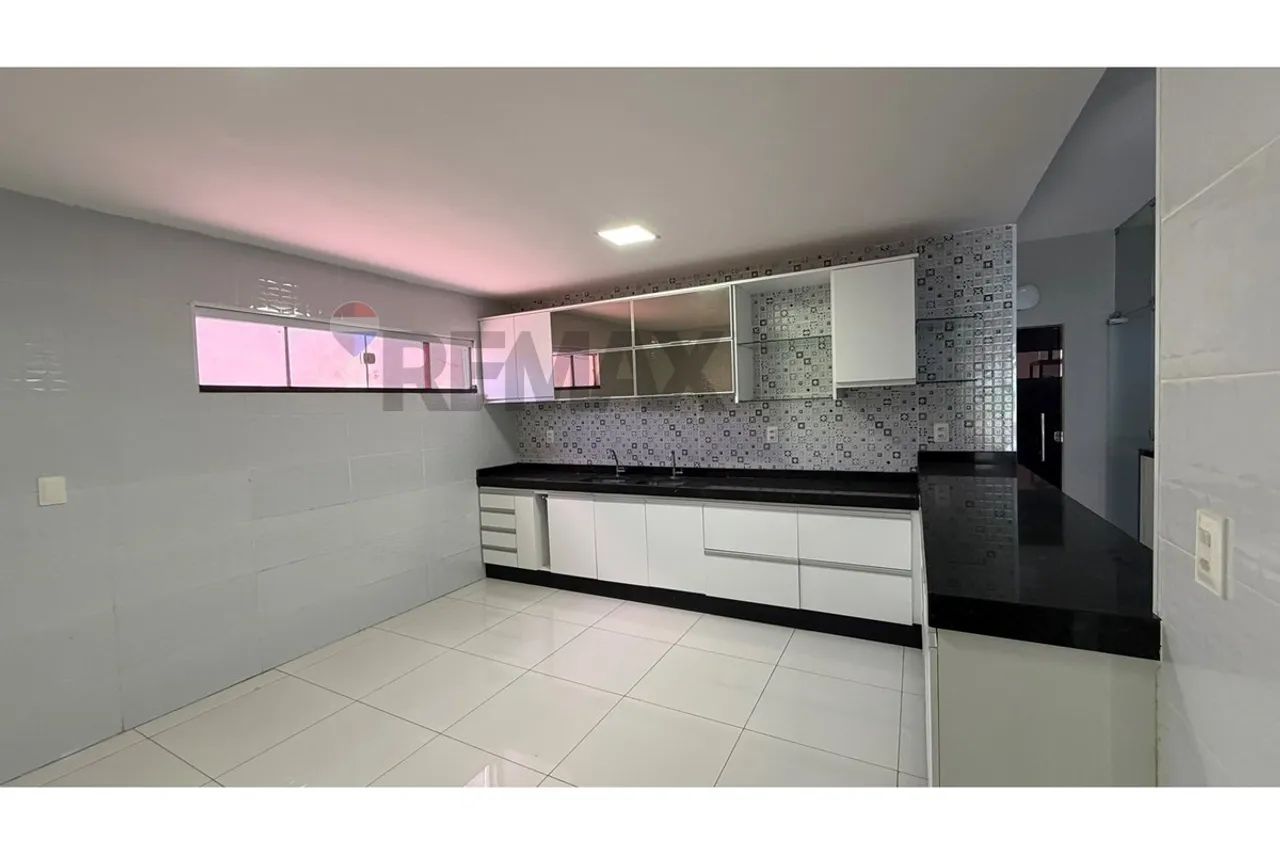Prédio Comercial com 495m² e 14 Salas  A 400m da Av. Mister Hull (Caucaia) - Foto 2