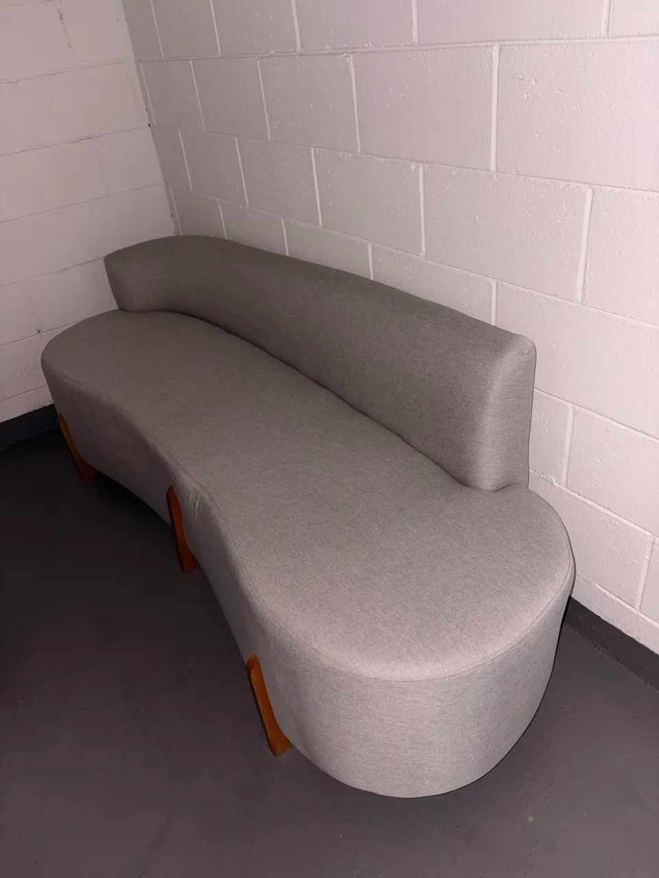 Sofá Orgânico Curvo 2 Lugares 145cm Sala Thor Bouclê - Foto 2