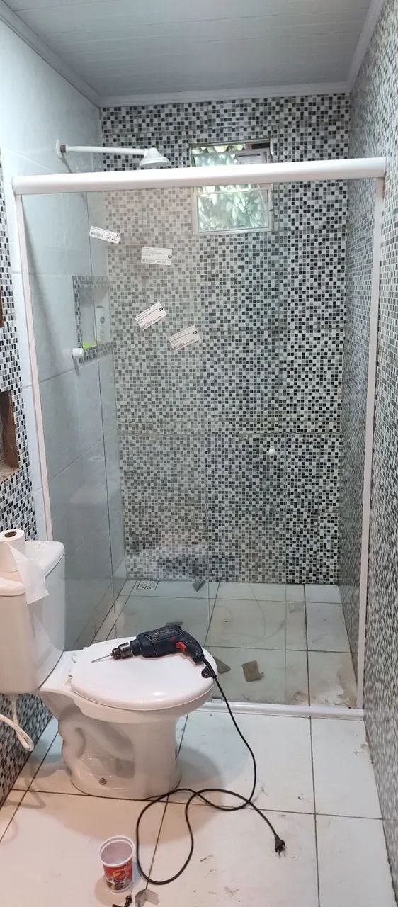Vidraceiro/Serralheiro Profissional Disponível! - Foto 4