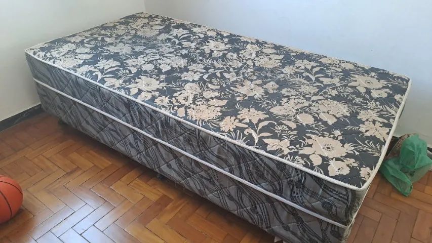 Cama solteirão 