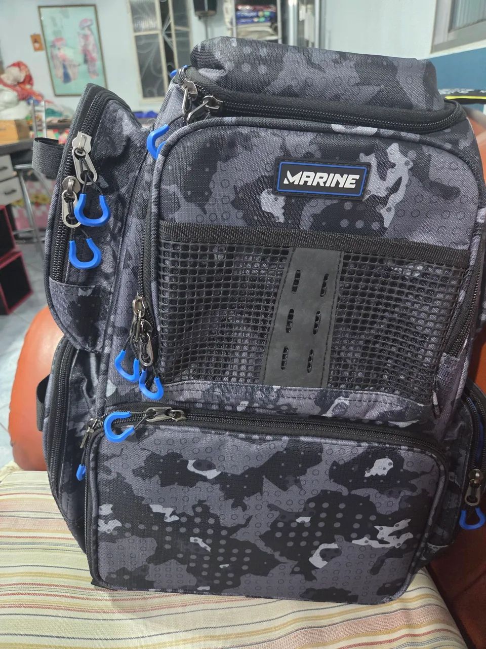 Mochila [NOVA] Marine M- MP25C , com 4 estojos 