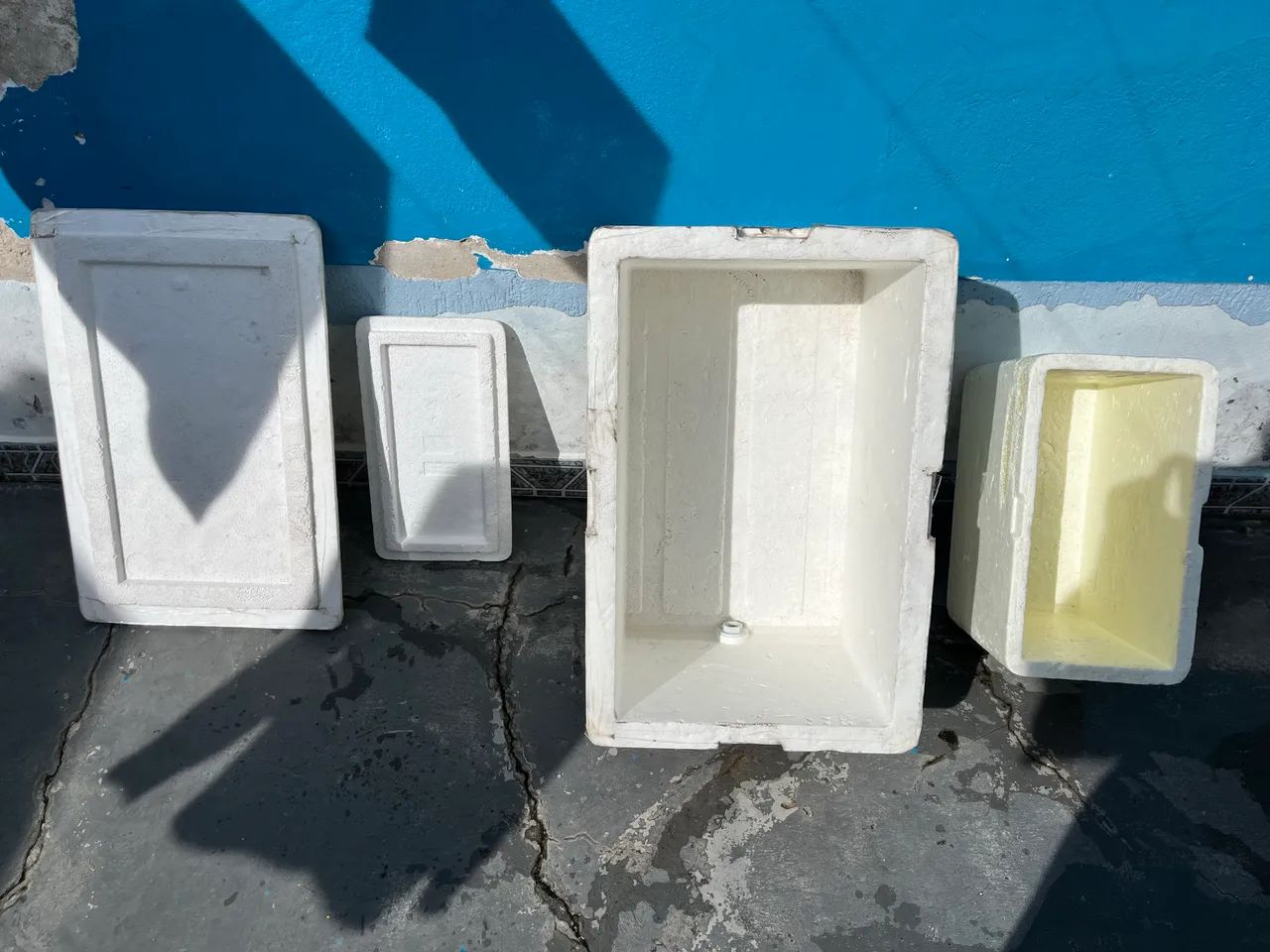 2 caixas de isopor por 50$