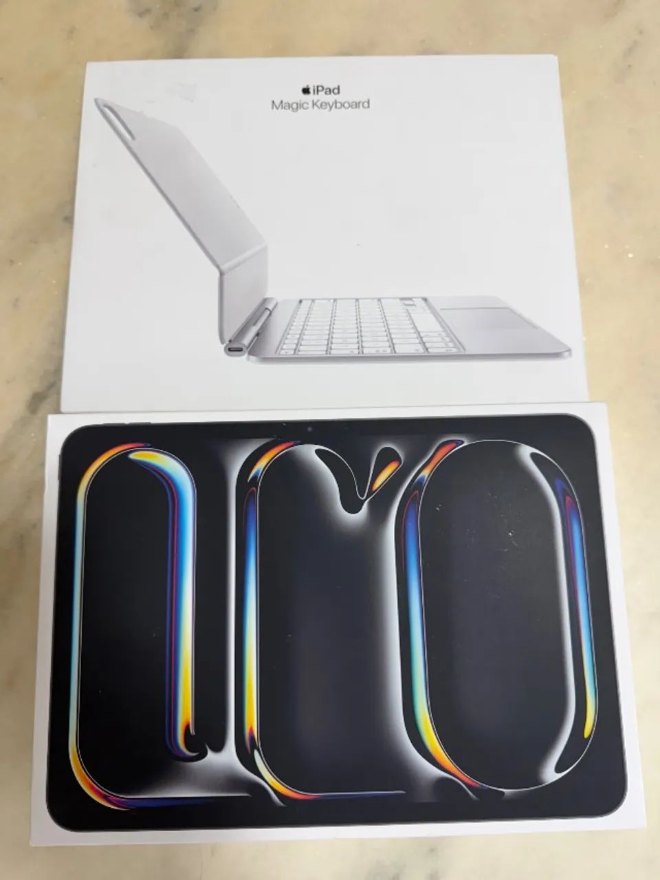 IPAD PRO M4 11 Pol 256GB WI-FI com Magic Keyboard completo com