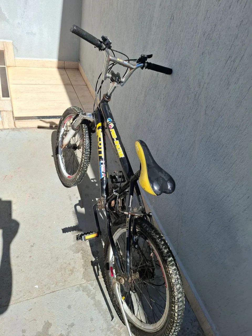 Vendo bicicleta Aro 20 BMX 