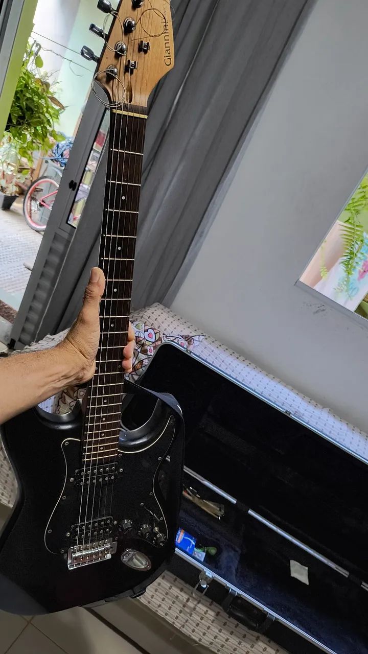Oferta Kit Completo Guitarra com Pedaleira e Case 