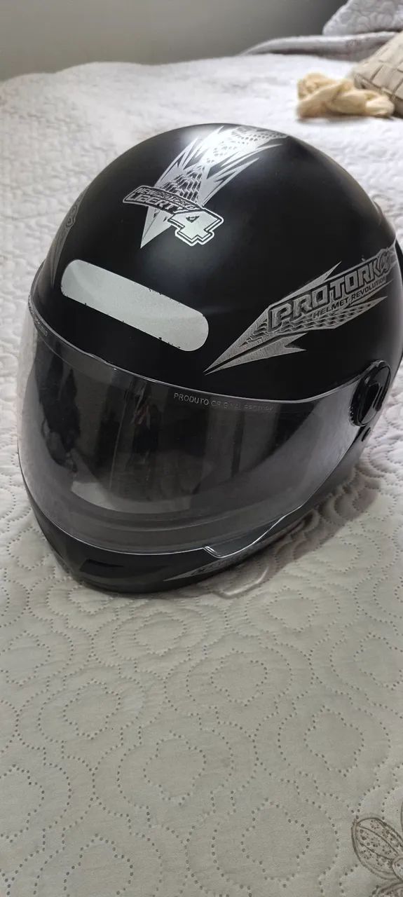 Capacete fechado