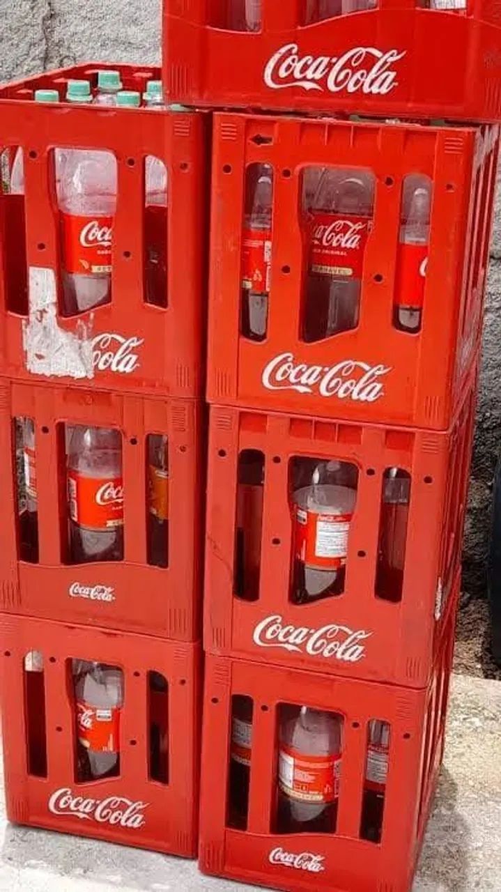 Caixas/Engradado Coca-cola Retornável 2Litros - Foto 4