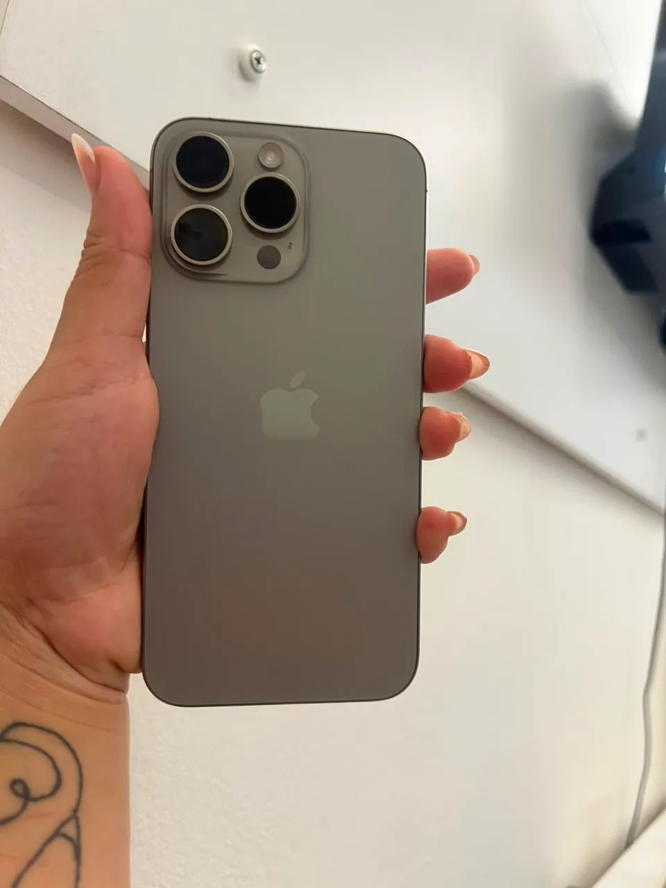 IPHONE 15 PRO MAX  - Foto 4